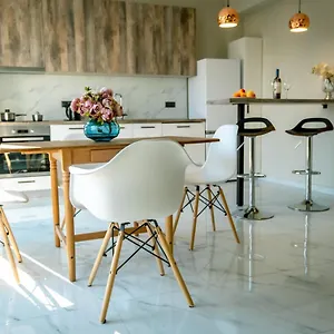 Miracle Luxury Apartament